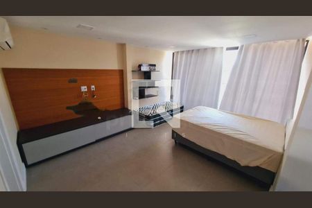 Casa à venda com 4 quartos, 385m² em Vargem Pequena, Rio de Janeiro