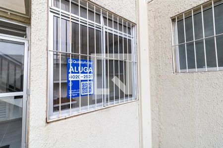 Plaquinha de apartamento à venda com 2 quartos, 40m² em Cavalhada, Porto Alegre