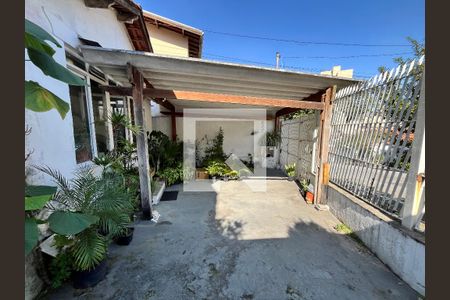 Garagem de casa à venda com 3 quartos, 258m² em Jardim São Paulo, São Paulo