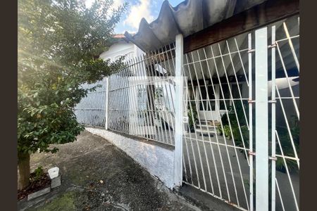 Fachada de casa à venda com 3 quartos, 258m² em Jardim São Paulo, São Paulo