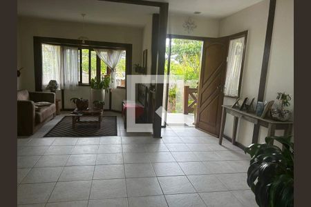 Casa à venda com 4 quartos, 166m² em Recreio dos Bandeirantes, Rio de Janeiro