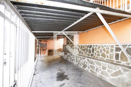 Garagem de casa para alugar com 3 quartos, 120m² em Padre Eustáquio, Belo Horizonte