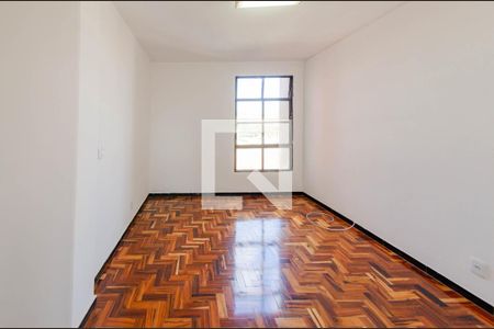 Sala de apartamento à venda com 3 quartos, 69m² em Padre Eustáquio, Belo Horizonte