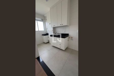 Sala/cozinha de apartamento à venda com 2 quartos, 44m² em Engordadouro, Jundiaí