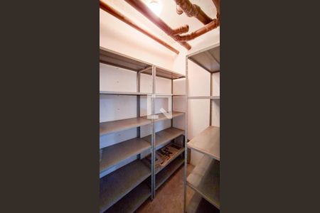 Box Garagem de apartamento à venda com 1 quarto, 129m² em Lourdes, Belo Horizonte
