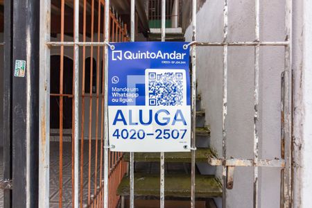 Placa  de casa à venda com 1 quarto, 50m² em Jardim Roberto, Osasco