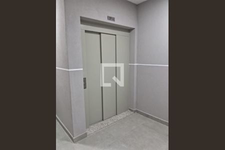 Apartamento à venda com 2 quartos, 56m² em Vila Nivi, São Paulo