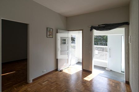 Sala de casa para alugar com 3 quartos, 135m² em Jardim da Saúde, São Paulo