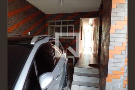 Casa à venda com 3 quartos, 184m² em Vila Tolstoi, São Paulo