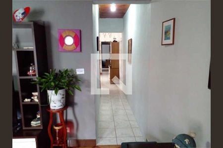 Casa à venda com 3 quartos, 184m² em Vila Tolstoi, São Paulo