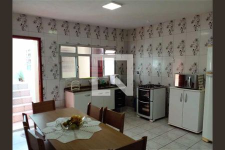 Casa à venda com 3 quartos, 184m² em Vila Tolstoi, São Paulo