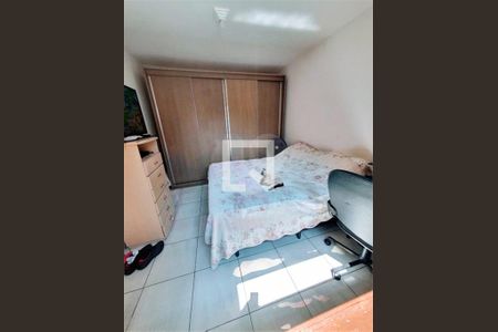 Casa à venda com 3 quartos, 193m² em Jardim Stella, Santo André