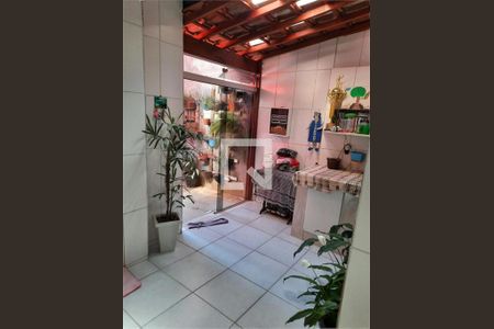 Casa à venda com 7 quartos, 157m² em Vila Claudio, Santo André