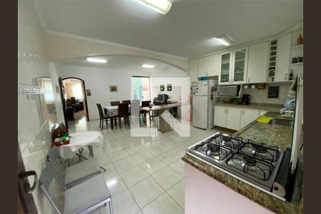 Casa à venda com 3 quartos, 264m² em Jardim Las Vegas, Santo André