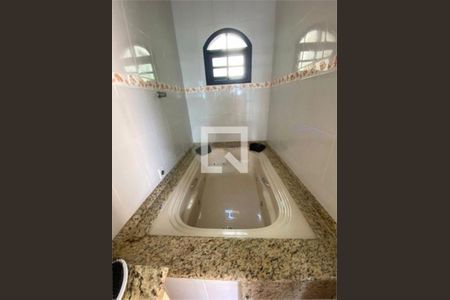 Casa à venda com 3 quartos, 264m² em Jardim Las Vegas, Santo André