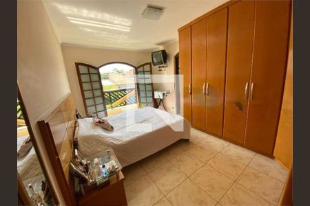 Casa à venda com 3 quartos, 264m² em Jardim Las Vegas, Santo André