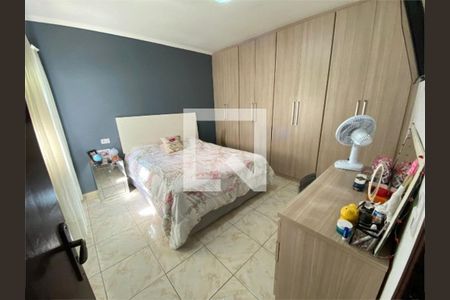 Casa à venda com 3 quartos, 264m² em Jardim Las Vegas, Santo André