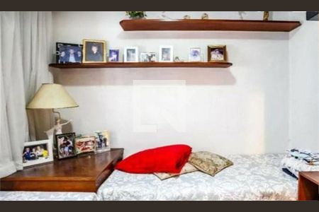 Casa à venda com 3 quartos, 150m² em Parque das Nações, Santo André