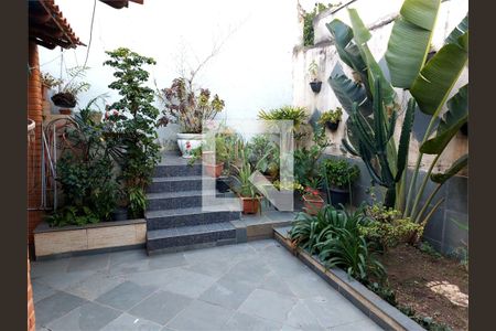 Casa à venda com 2 quartos, 210m² em Vila Metalúrgica, Santo André