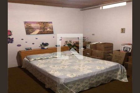Casa à venda com 3 quartos, 200m² em Pinheirinho, Santo André