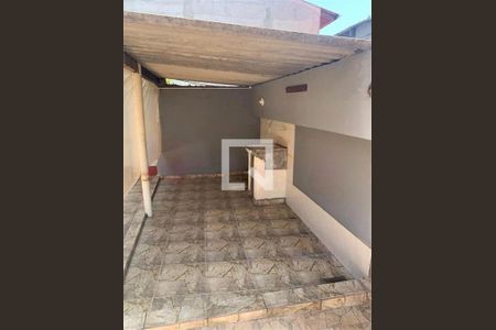 Casa à venda com 3 quartos, 300m² em Utinga, Santo André