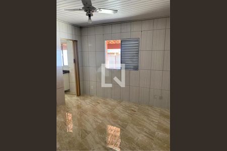 Casa à venda com 3 quartos, 300m² em Utinga, Santo André
