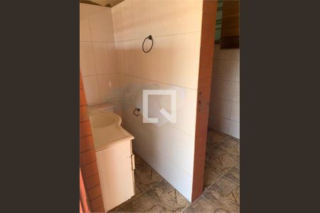 Casa à venda com 3 quartos, 300m² em Utinga, Santo André