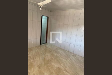 Casa à venda com 3 quartos, 300m² em Utinga, Santo André