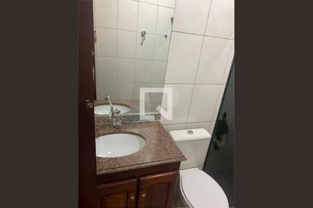 Casa à venda com 3 quartos, 300m² em Utinga, Santo André