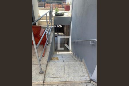 Casa à venda com 3 quartos, 300m² em Utinga, Santo André