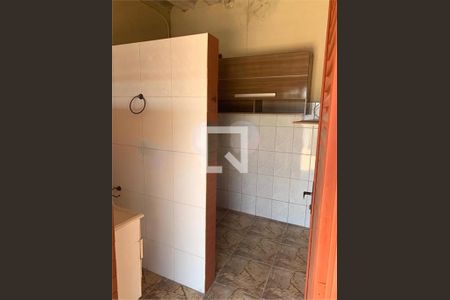 Casa à venda com 3 quartos, 300m² em Utinga, Santo André