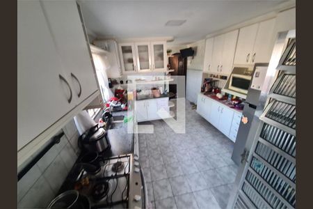 Casa à venda com 3 quartos, 192m² em Jardim Textil, São Paulo