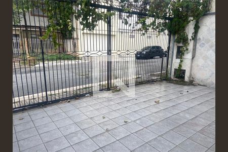 Casa à venda com 4 quartos, 226m² em Vila Moreira, São Paulo