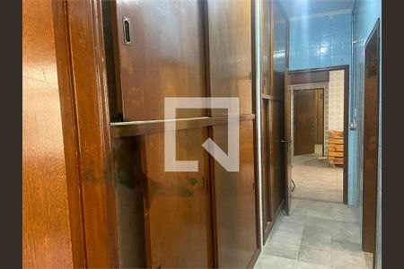 Casa à venda com 4 quartos, 226m² em Vila Moreira, São Paulo