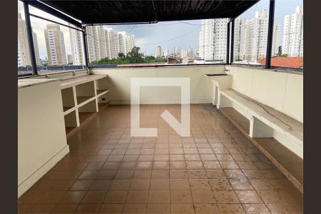 Casa à venda com 4 quartos, 226m² em Vila Moreira, São Paulo