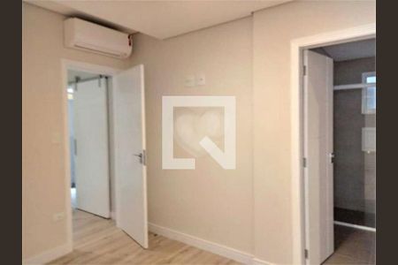 Casa à venda com 3 quartos, 270m² em Jardim São Paulo, São Paulo