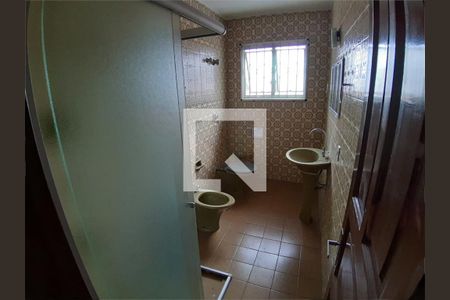 Casa à venda com 3 quartos, 230m² em Vila Gomes, São Paulo