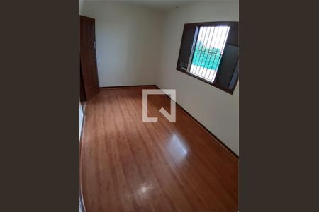 Casa à venda com 3 quartos, 230m² em Vila Gomes, São Paulo