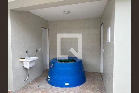 Casa à venda com 4 quartos, 250m² em Vila Guarani, São Paulo