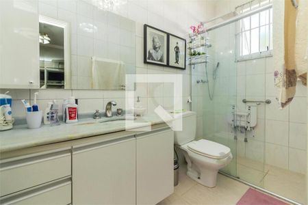 Casa à venda com 3 quartos, 131m² em Vila Fachini, São Paulo