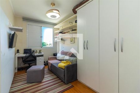 Casa à venda com 3 quartos, 131m² em Vila Fachini, São Paulo