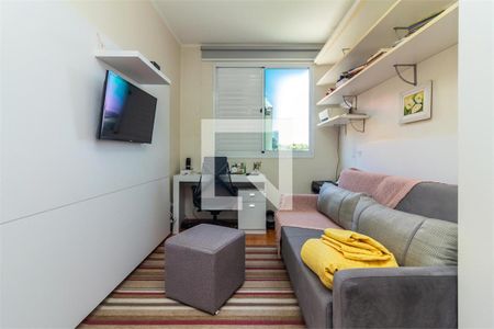 Casa à venda com 3 quartos, 131m² em Vila Fachini, São Paulo