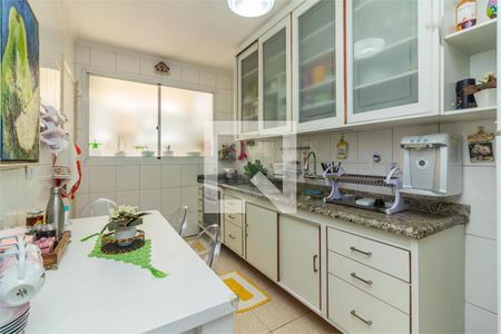 Casa à venda com 3 quartos, 131m² em Vila do Encontro, São Paulo