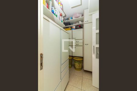 Casa à venda com 3 quartos, 131m² em Vila Fachini, São Paulo