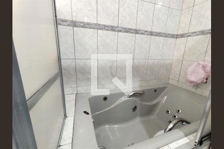 Casa à venda com 3 quartos, 178m² em Vila Darli, São Paulo