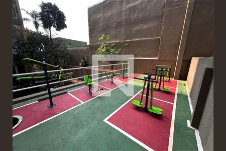 Apartamento à venda com 3 quartos, 75m² em Vila Paulo Silas, São Paulo