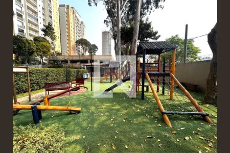 Apartamento à venda com 3 quartos, 75m² em Vila Paulo Silas, São Paulo