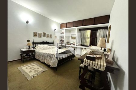 Casa à venda com 3 quartos, 211m² em Jardim Marajoara, São Paulo