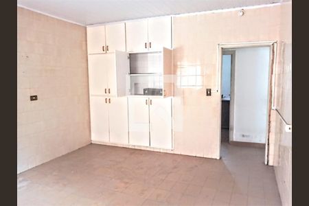 Casa à venda com 3 quartos, 260m² em Jardim Teresa, São Paulo