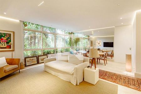 Apartamento à venda com 2 quartos, 140m² em Itaim Bibi, São Paulo